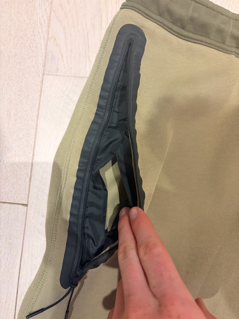 Nike Tech Fleece Olive/Tonal Green Joggers Mens Size Large - Picture 4 of 4
